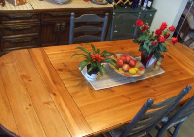 UNCLE HANDY-Handyman Dining Room Table