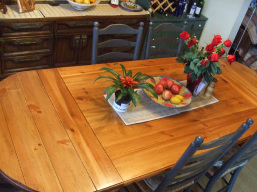 UNCLE HANDY-Handyman Dining Room Table